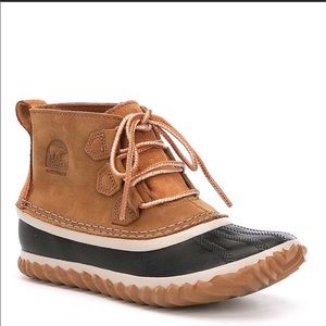 Sorel Out n About leather boots